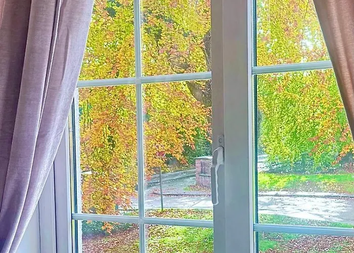 Town House Tatil Evi Clones